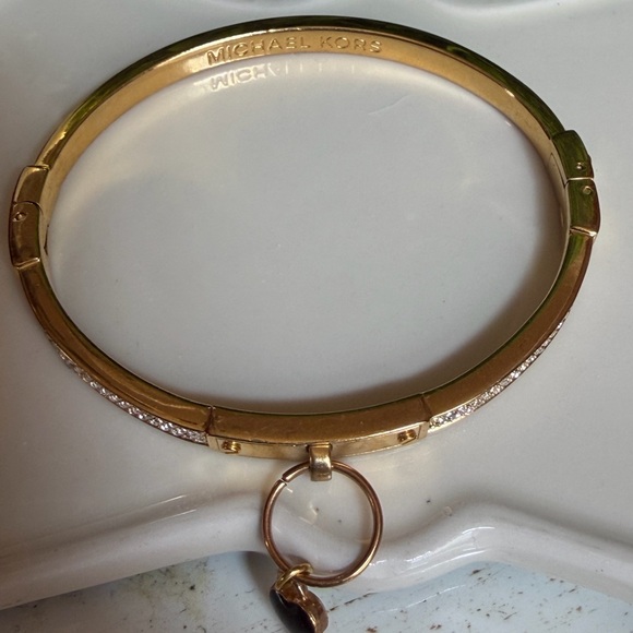 Michael Kors bundle (2) Green leather Cardholder  and gold hinge bracelet - Picture 9 of 11